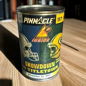 1997 VTG Showdown in TITLETOWN Pinnacle Tin Can with Player Cards